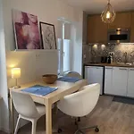 Nuit Centrale - by PRIM0 C0NCIERGERIE